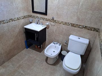 Venta de casaquinta en Barrio Los Viejos Ombues  Florencio Varela. OPORTUNIDAD