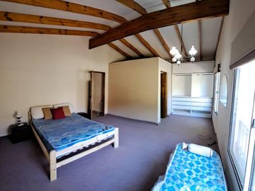 Venta de casaquinta en Barrio Los Viejos Ombues  Florencio Varela. OPORTUNIDAD