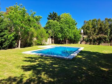 Venta de casaquinta en Barrio Los Viejos Ombues  Florencio Varela. OPORTUNIDAD