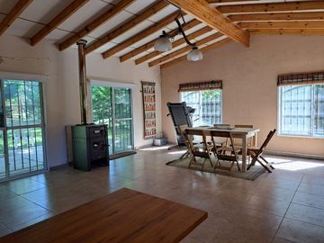 Venta de casaquinta en Barrio Los Viejos Ombues  Florencio Varela. OPORTUNIDAD