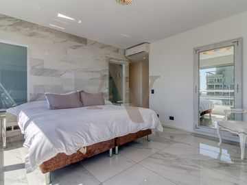 Departamento - Puerto Madero