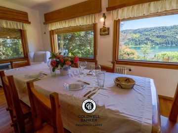 Casa con costa de lago - Valle Escondido - Bariloche