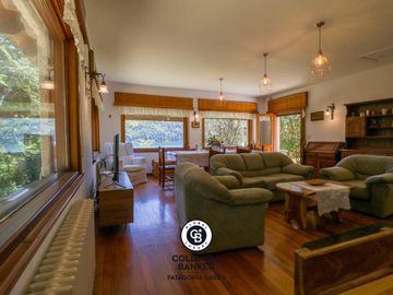 Casa con costa de lago - Valle Escondido - Bariloche