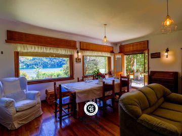 Casa con costa de lago - Valle Escondido - Bariloche