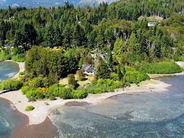 Casa con costa de lago - Valle Escondido - Bariloche