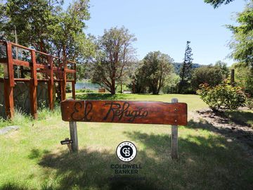 Casa con costa de lago - Valle Escondido - Bariloche