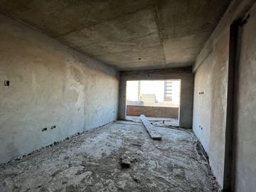 Departamento de cuatro ambientes en venta en Avellaneda