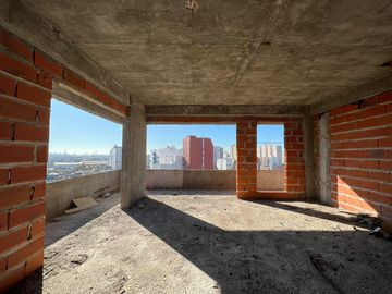 Departamento de cuatro ambientes en venta en Avellaneda