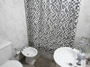 1 dormitorio moderno y con patio en zona de Parque