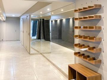 1 dormitorio moderno y con patio en zona de Parque