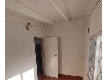 Casa en venta - 3 Dormitorios 2 Baños - Cochera - 283Mts2 - Longchamps, Almirante Brown