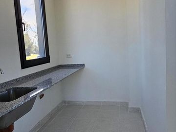 Casa en Venta en El Naudir a estrenar con pileta 3 dormitorios y escritorio 1207