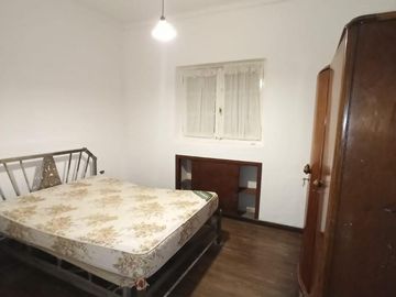 Casa y terreno en venta - 3 dormitorios 2 baños - 800 mts2 - Comandante Nicanor Otamendi