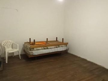 Casa y terreno en venta - 3 dormitorios 2 baños - 800 mts2 - Comandante Nicanor Otamendi