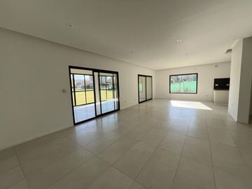 Casa en venta en Barrio Cerrado Sausalito