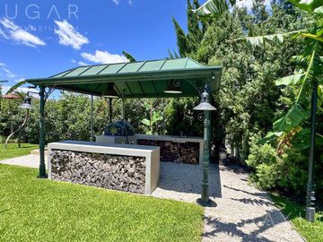 Venta - Casa con Estilo Moderno - Barrio Pilar Golf Club