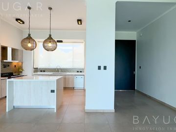 Venta - Casa con Estilo Moderno - Barrio Pilar Golf Club