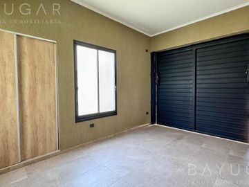 Venta - Casa con Estilo Moderno - Barrio Pilar Golf Club