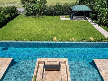 Venta - Casa con Estilo Moderno - Barrio Pilar Golf Club