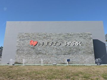 Lote en venta  en el barrio cerrado Hudson Park. Consultar financiacion
