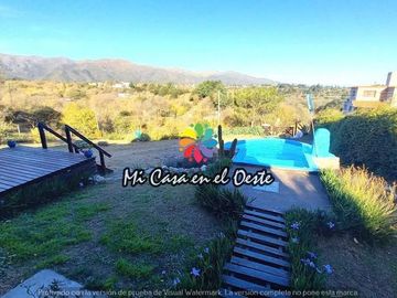 LIQUIDO POR VIAJE - Hermosa Casa a la Venta sobre 2 lotes - Villa Giardino - Córdoba