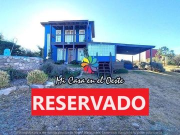 LIQUIDO POR VIAJE - Hermosa Casa a la Venta sobre 2 lotes - Villa Giardino - Córdoba