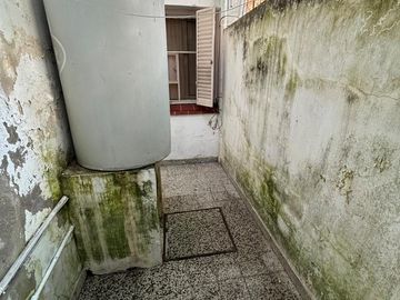 PH 4 ambientes con gran patio. San isidro.