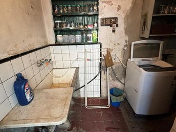 PH 4 ambientes con gran patio. San isidro.