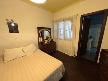 PH 4 ambientes con gran patio. San isidro.