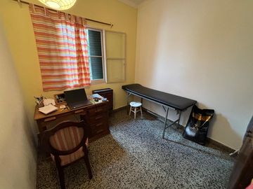 PH 4 ambientes con gran patio. San isidro.
