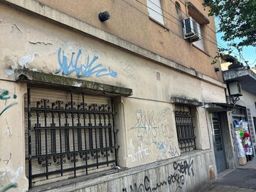 PH 4 ambientes con gran patio. San isidro.