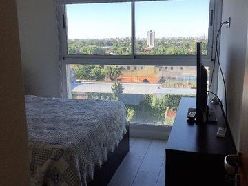 Espectacular Semi-Piso de 3 ambientes  con cochera en torre de lujo sobre esquina. Banfield E.-