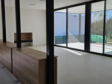 Casa en El Naudir en venta a estrenar con pileta 3 dormitorios y escritorio 6593