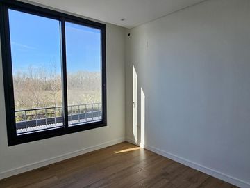 Casa en El Naudir en venta a estrenar con pileta 3 dormitorios y escritorio 6593