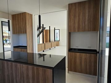 Casa en El Naudir en venta a estrenar con pileta 3 dormitorios y escritorio 6593
