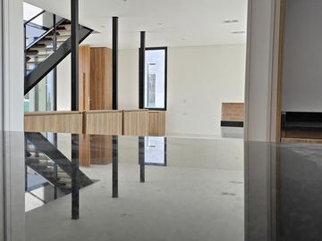 Casa en El Naudir en venta a estrenar con pileta 3 dormitorios y escritorio 6593