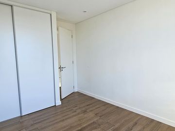 Casa en El Naudir en venta a estrenar con pileta 3 dormitorios y escritorio 6593