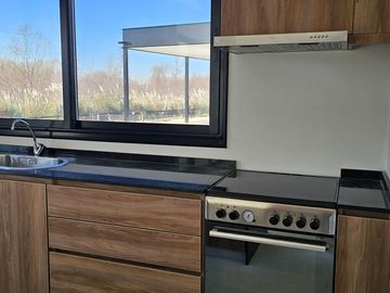Casa en El Naudir en venta a estrenar con pileta 3 dormitorios y escritorio 6593