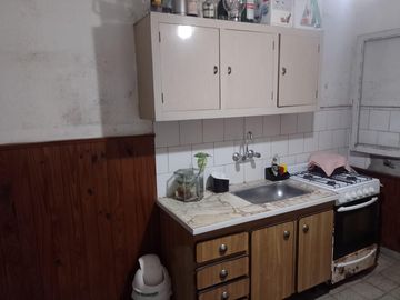 Casa en venta - 2 Dormitorios 1 Baño - Cochera - 556Mts2 - Magdalena
