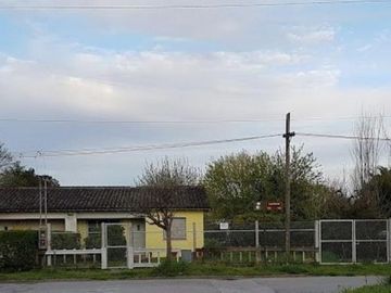 Casa en venta - 2 Dormitorios 1 Baño - Cochera - 556Mts2 - Magdalena