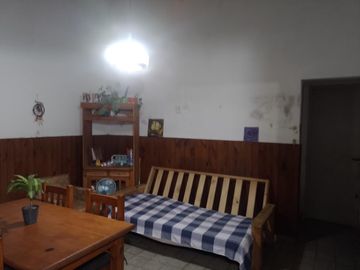 Casa en venta - 2 Dormitorios 1 Baño - Cochera - 556Mts2 - Magdalena