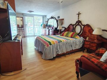 CASA EN VENTA, VALLE  DORADO, VIGILANCIA, EXCELENTE MANTENIMIENTO.