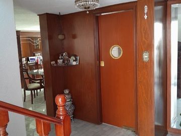 CASA EN VENTA, VALLE  DORADO, VIGILANCIA, EXCELENTE MANTENIMIENTO.