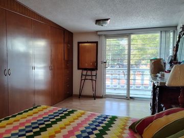 CASA EN VENTA, VALLE  DORADO, VIGILANCIA, EXCELENTE MANTENIMIENTO.