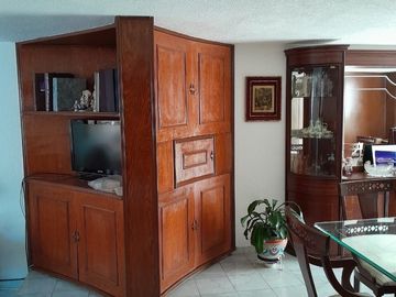 CASA EN VENTA, VALLE  DORADO, VIGILANCIA, EXCELENTE MANTENIMIENTO.