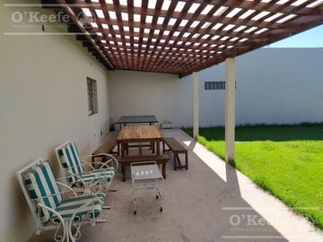 QUINTA EN VENTA - 6000 MTS CON PILETA EN ABASTO