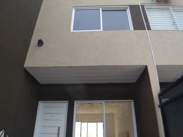 Dúplex en venta de 3 ambientes en Olivos