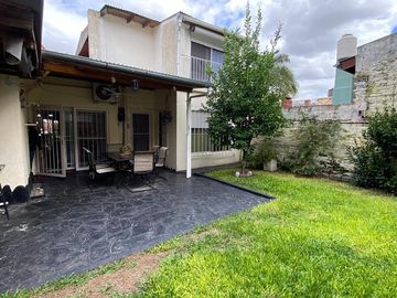 Casa con galpon en venta en  San Andres