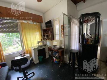 Casa con galpon en venta en  San Andres