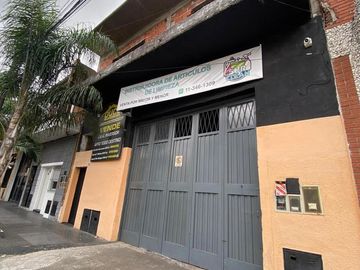 Casa con galpon en venta en  San Andres